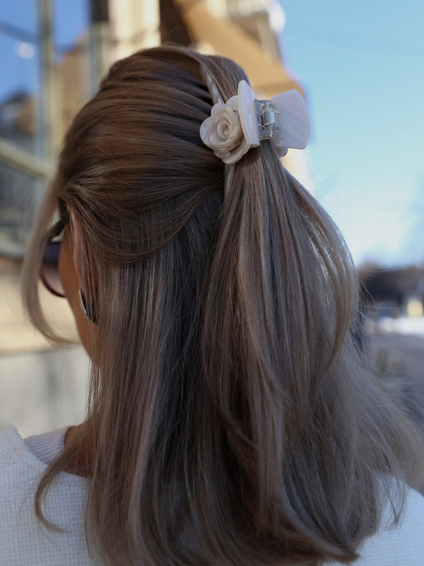 Brando: Accessories✨ 

Mange fine hårklyper fra Sui Ava har kommet inn nå🌸 

Sjekk ut kolleksjonen og finn prikken over i-en til