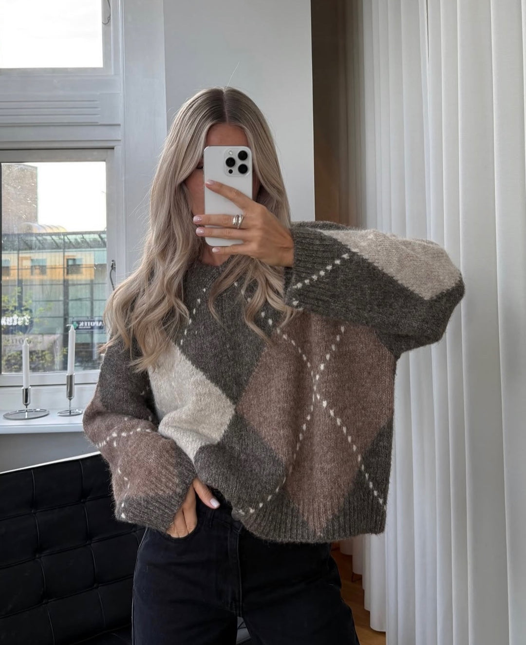 Brando: It’s finally here!!🩵🐻

Lai genser og Laiana cardigan fra @noellafashionofficial i nye farger er endelig her! Disse elske