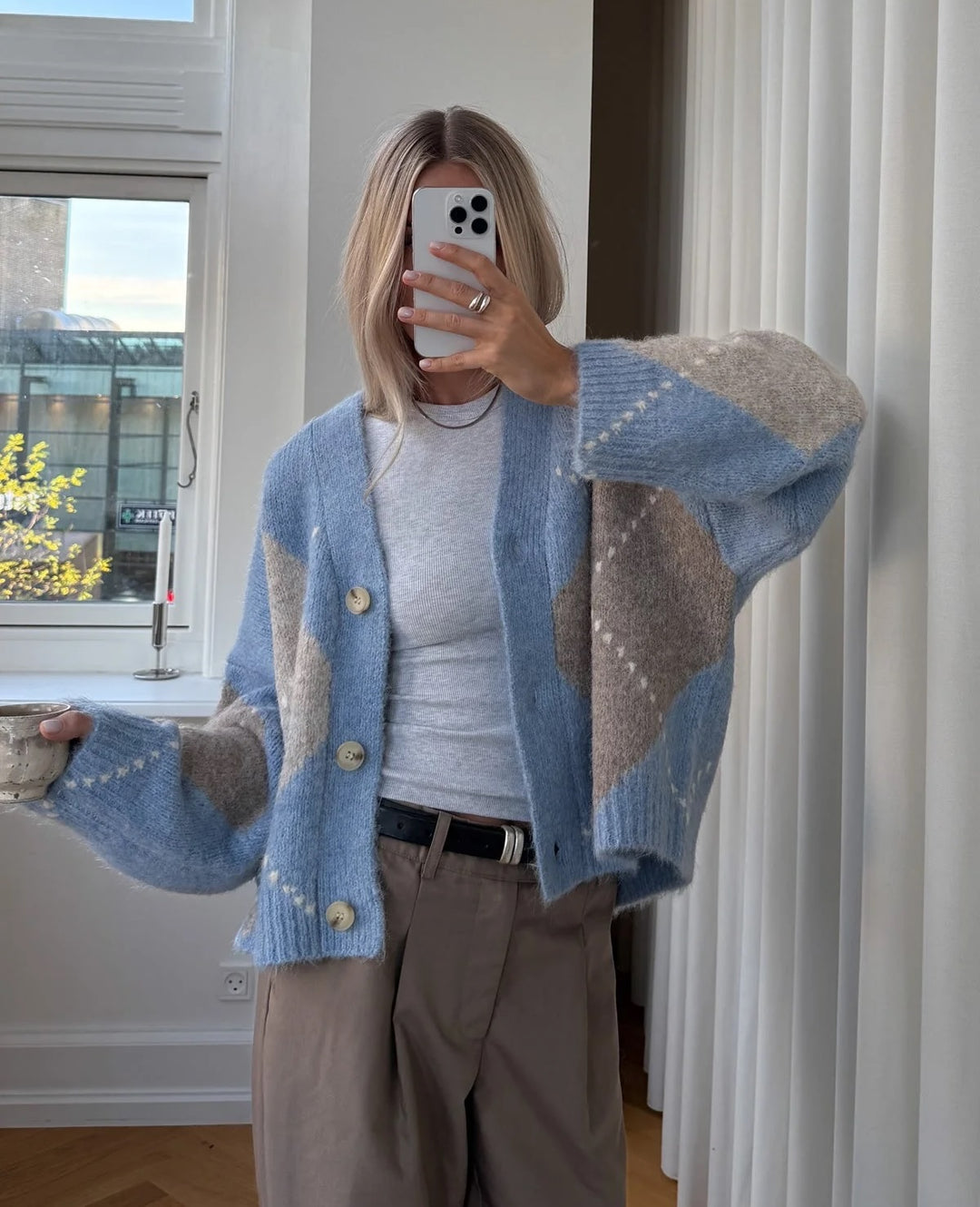 Brando: It’s finally here!!🩵🐻

Lai genser og Laiana cardigan fra @noellafashionofficial i nye farger er endelig her! Disse elske