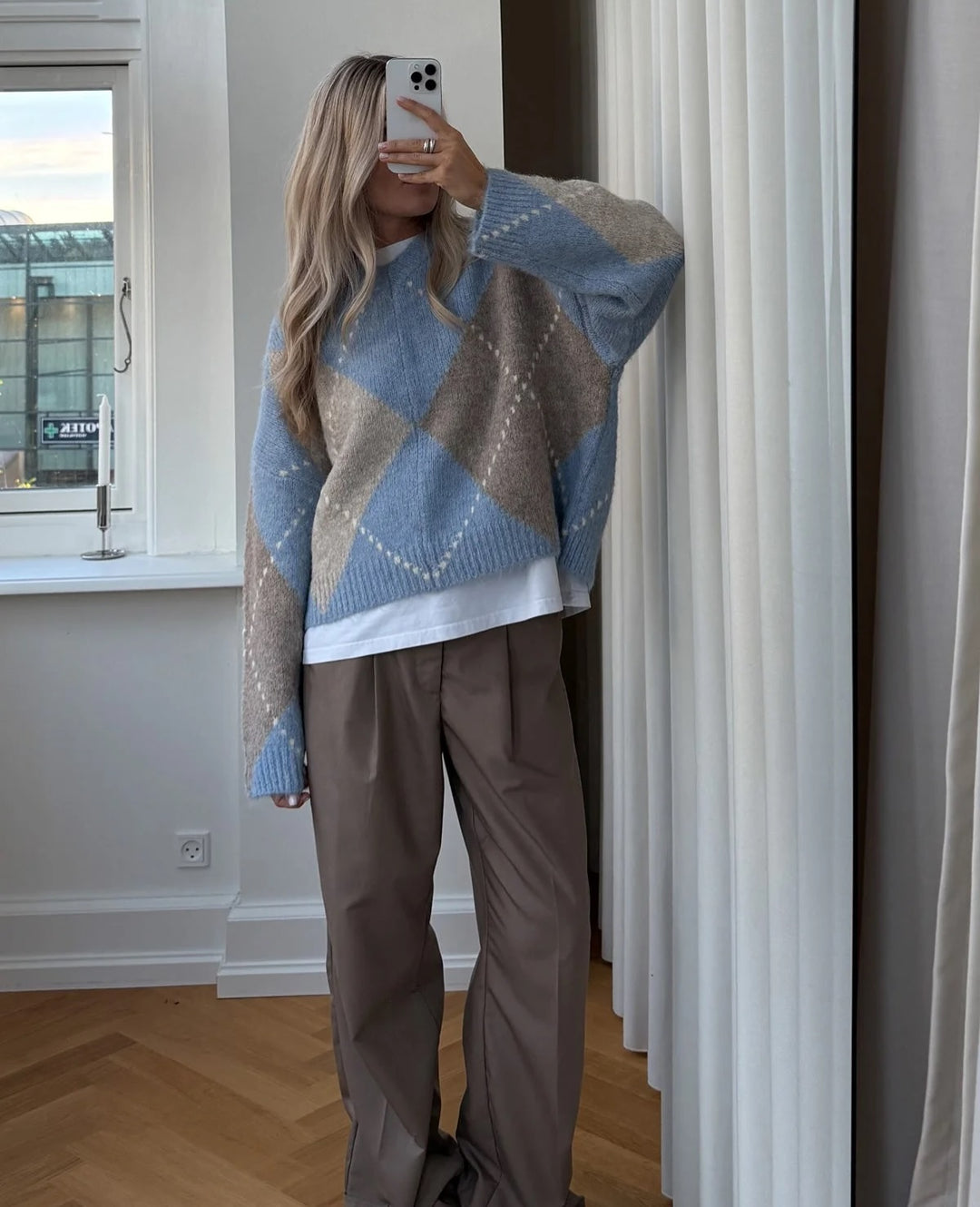 Brando: It’s finally here!!🩵🐻

Lai genser og Laiana cardigan fra @noellafashionofficial i nye farger er endelig her! Disse elske