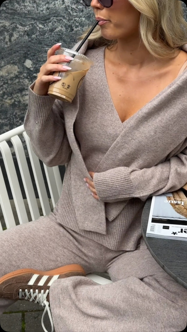 Brando: Wanna grab a coffee?🧸🍂