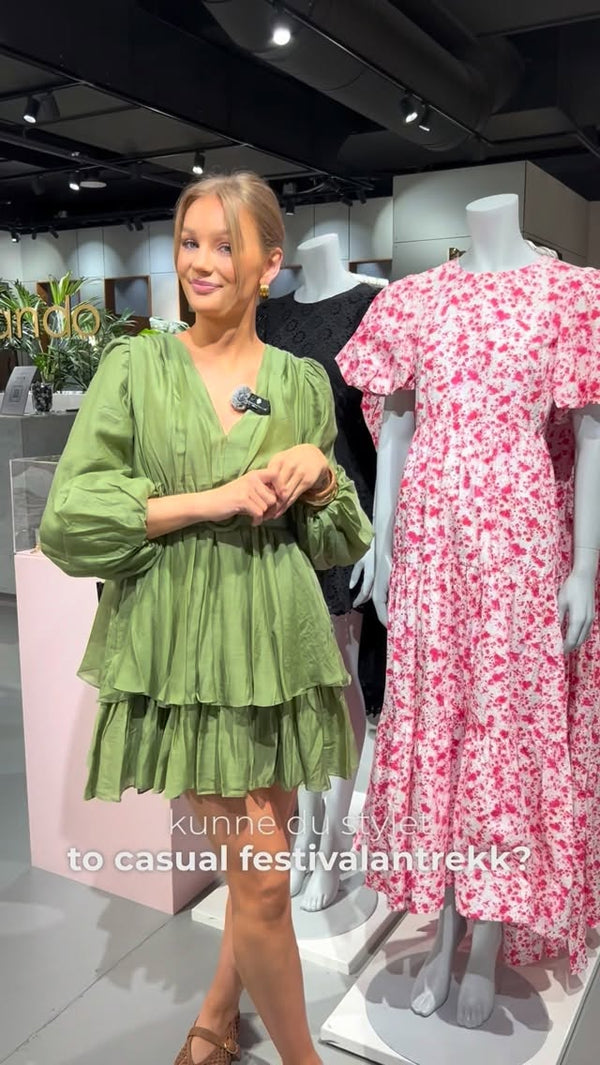 Brando: Maria styler to casual festival antrekk🙌🏼🤍

#brandono #trending #festivaloutfits #festival