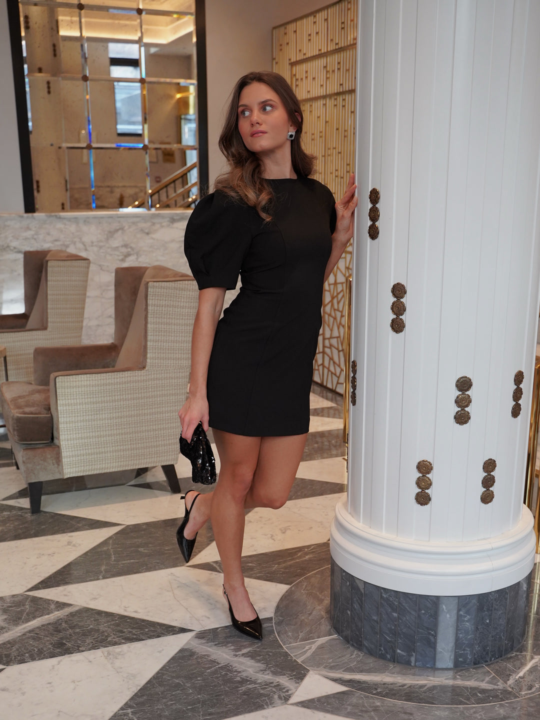 Brando: Perfect little black dress🖤

Sofia tailored dress fra @helenestudiosofficial ✨

#sofiatailored #littleblackdress #helen