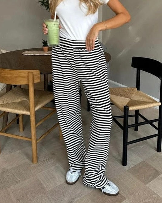 Brando: Myke og matchende stripete sett fra BYIC 🩶 Like fin alene eller som sett 🦓 #ComfyChic
#CasualStyle