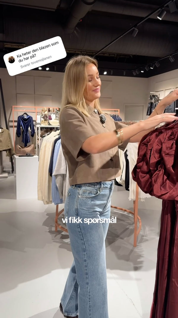 Brando: Maria svarer på kommentar om Kasaundra blazer✨

#noella #brandono #trending #newin