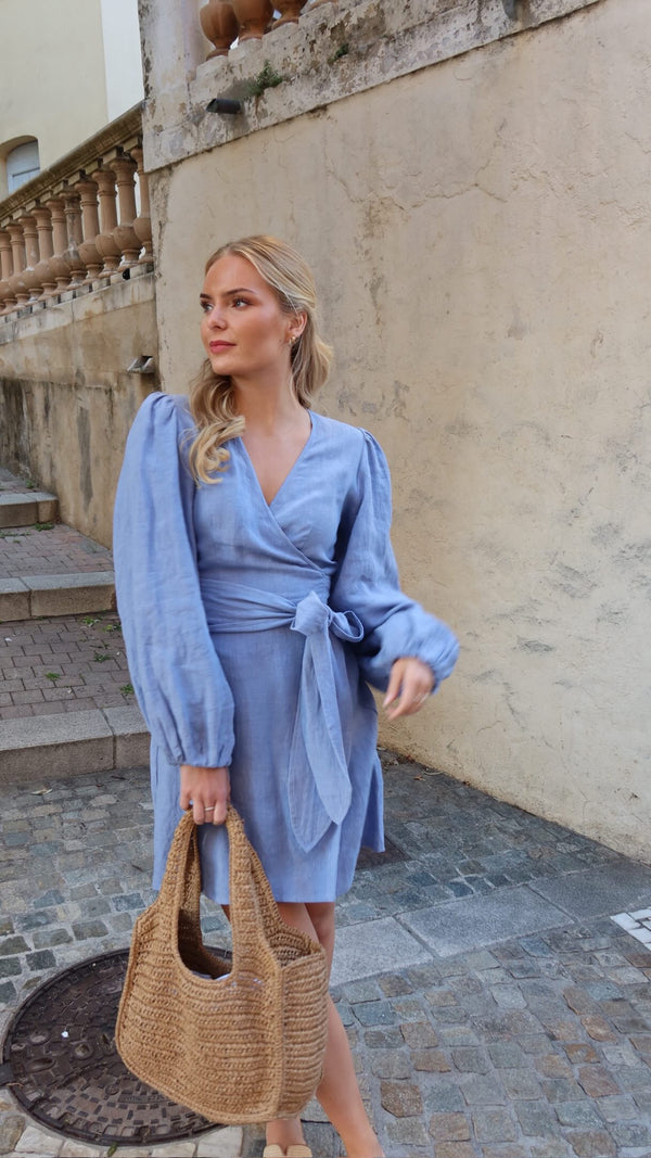 Brando: Style Locki lin kjole med Maria🦋

#linendress #trending #helenestudios #brandono