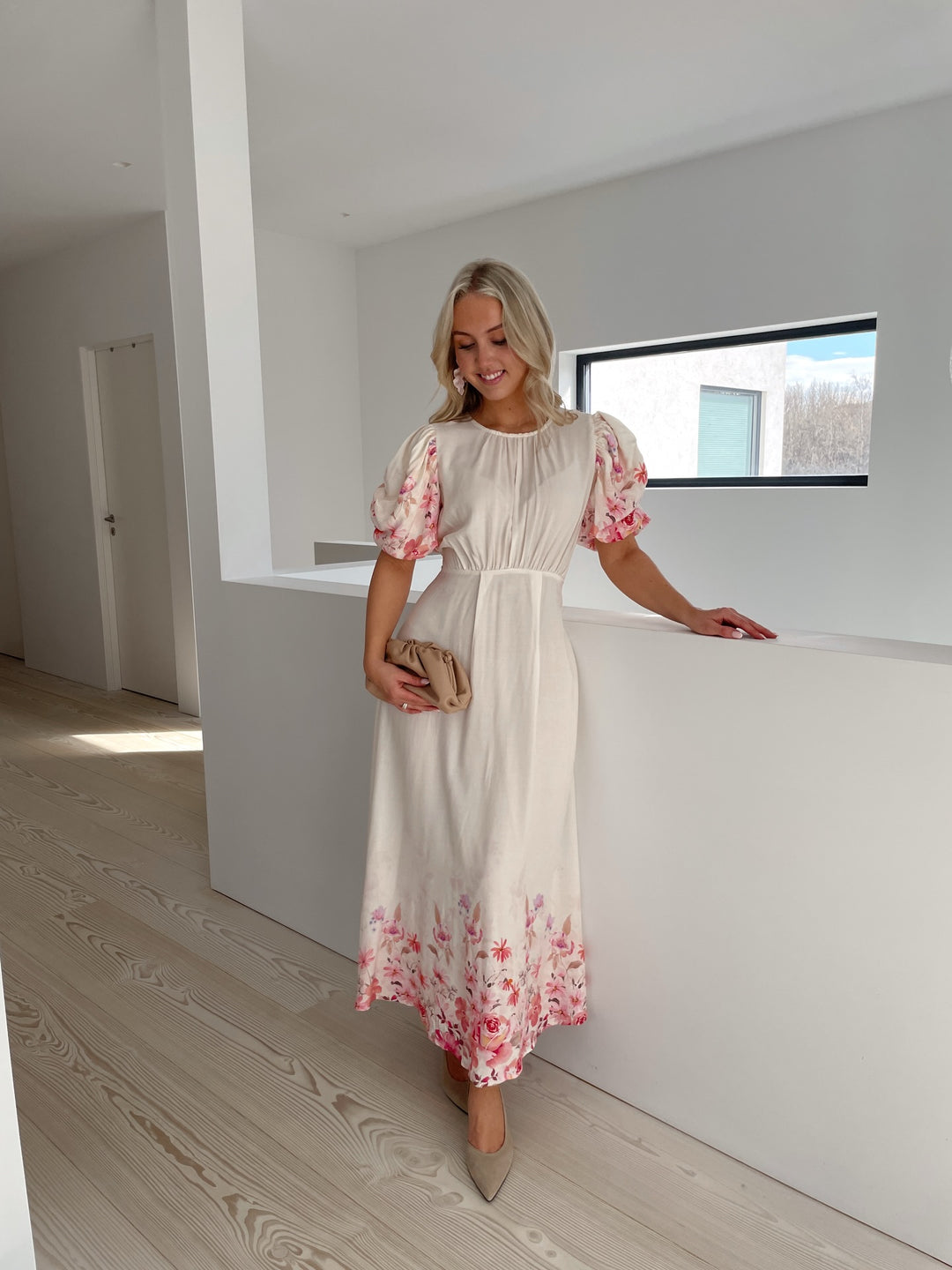 Brando: Floral mood🌸

#botanicdress #aview #maxidress