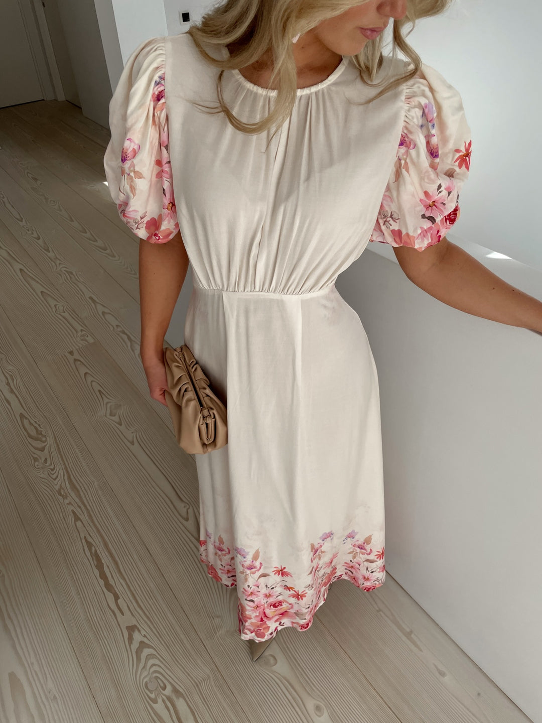 Brando: Floral mood🌸

#botanicdress #aview #maxidress