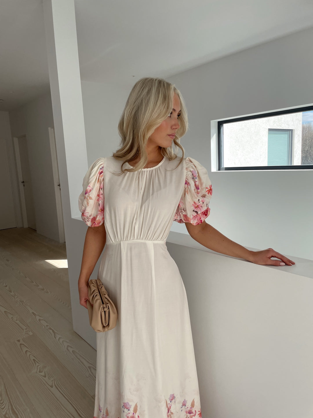 Brando: Floral mood🌸

#botanicdress #aview #maxidress