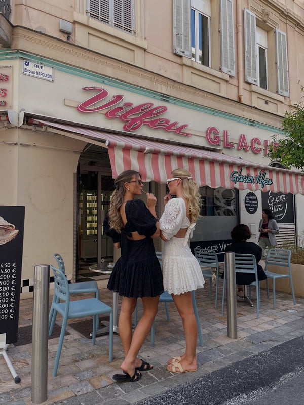 Brando: Ice cream anyone?🍦🩷

#helenestudios #kjole #sommerkjole #trending