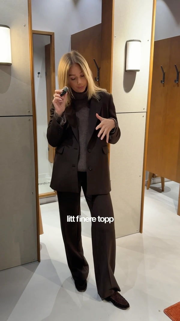 Brando: Must have dressen Rita er inne i nye høstfarger🍂🍇

#ritadress #suitup #selected #trending #brandono
