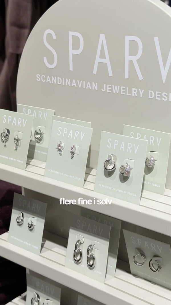 Brando: Vi elsker de fine øredobbene fra Sparv🪩🤍✨

#brandono #sparv #accessories #bestsellers