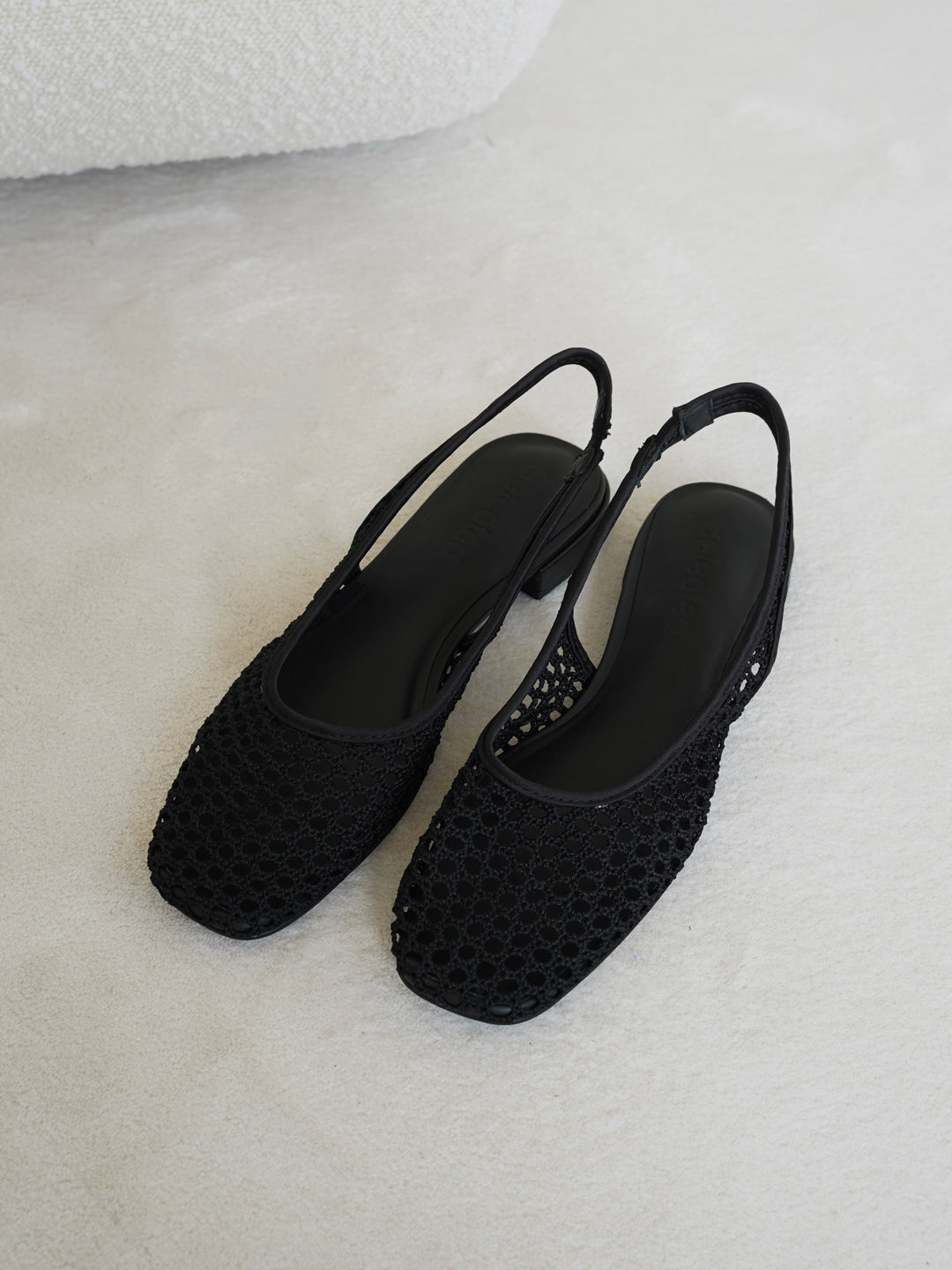 Brando: NYHETER🖤

Vi har fått 3 nye par sko fra Selected femme🤍 Super fin til sommeren✨

#selectedfemme #trending #brandono