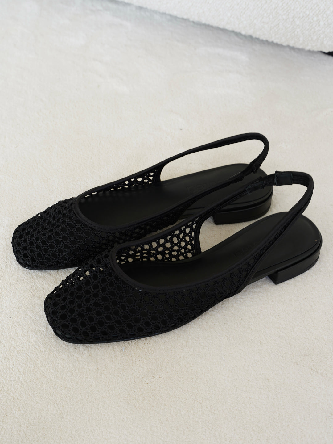 Brando: NYHETER🖤

Vi har fått 3 nye par sko fra Selected femme🤍 Super fin til sommeren✨

#selectedfemme #trending #brandono