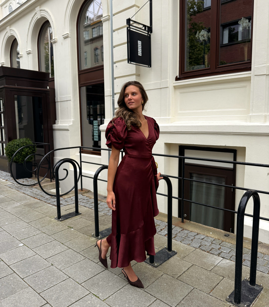 Brando: Sinda dress🥹✨

Bestselgeren har kommet inn i nye farger🤍

#bestselger #favoritedress #aview #trending #brandono
