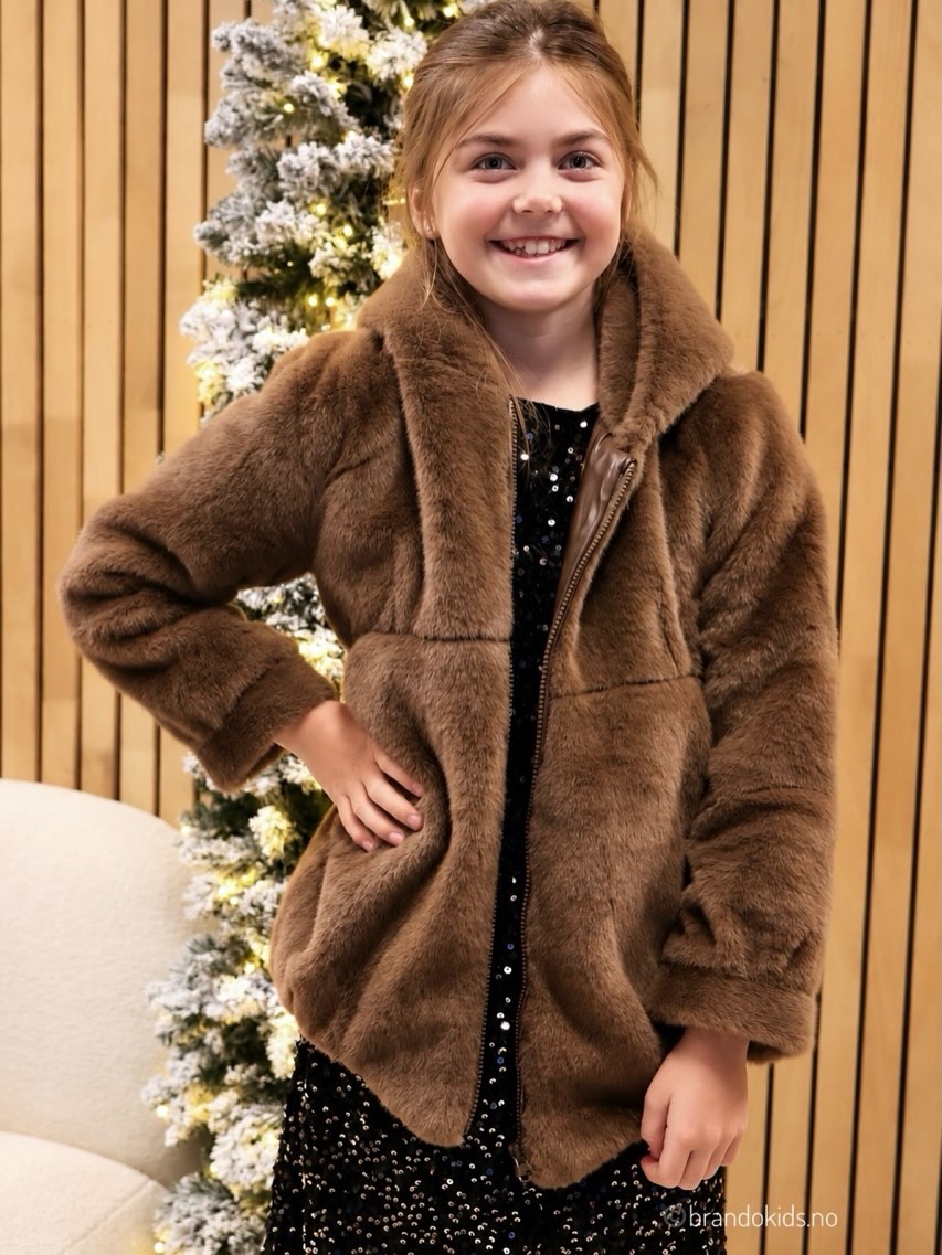 Brando Kids: De fineste julekjolene fra 27 kids er endelig kommet, og allerede begynt å fyke ut😍 Vi bare elsker de nydelige detaljene
