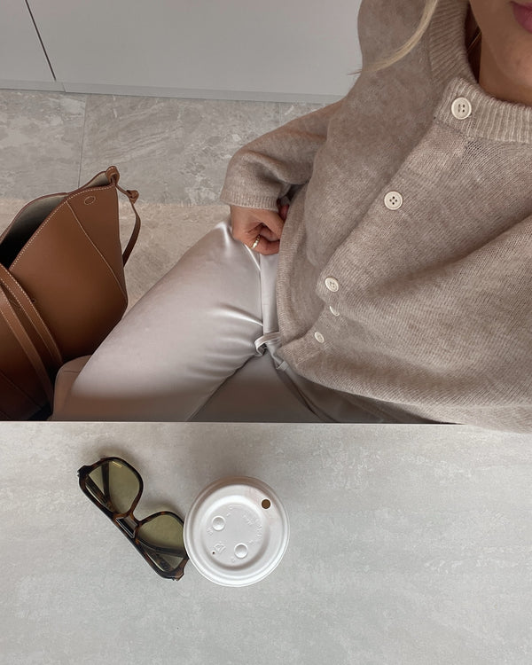 Brando: Vi elsker den nye varianten av lulu cardigan! Elegant og behagelig cardigan med tynn deilig ull ✨