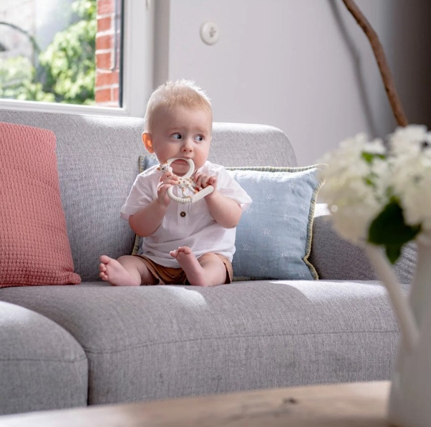 Brando Kids: 🦒✨Vi har fått påfyll og nyheter av de populære produktene fra Sophie la girafe!🥰 
Perfekt for små hender og ømme gomme