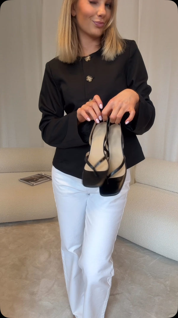 Brando: Get dressed with me🖤

#noella #brandono #trending #chicoutfit #officelook