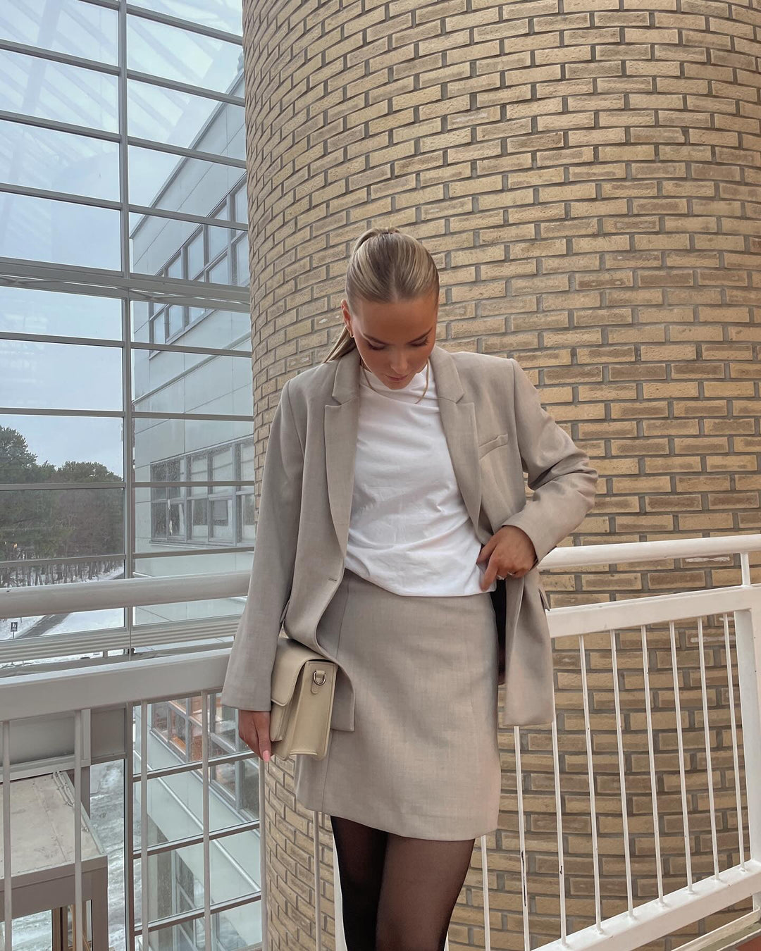 Brando: Nyhet! ✨ Endelig er det her! Matchende skjørt til vår populære Rita-blazer i den nyeste fargen. Finnes også med bukse fo