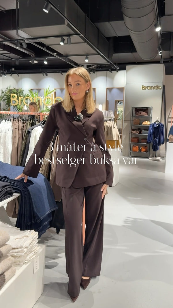 Brando: 3 måter å style Rita dressbuksen vår🖤

#bestselger #ootd #trending #brandono