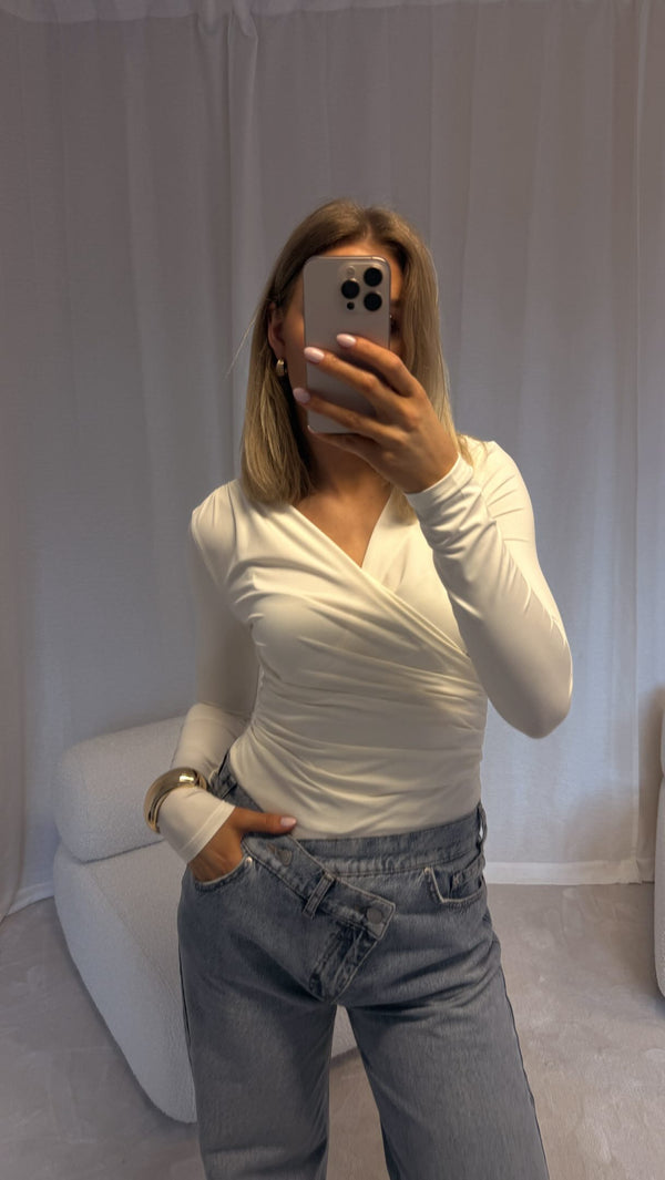 Brando: Maria viser nyheter fra Rosemunde🤍

#rosemunde #news #trending #brandono