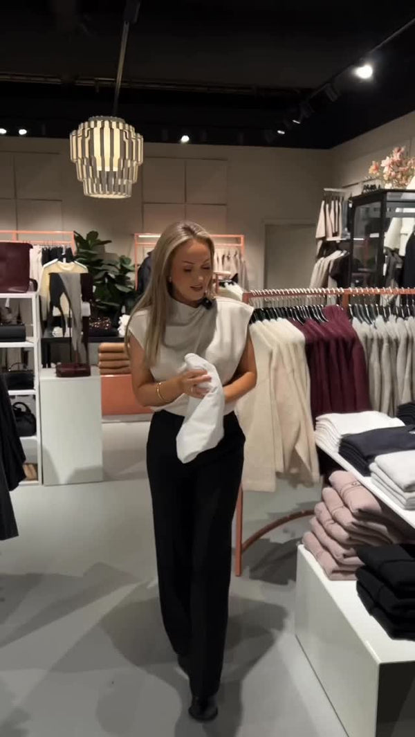 Brando: Lena viser favoritt overdeler til jeans 👖