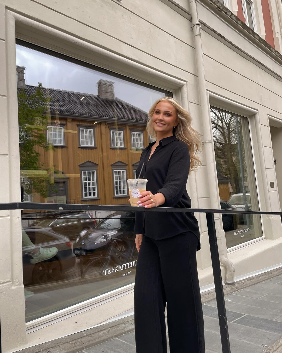Brando: Lin-settene vi elsker i sommer 🌷 Hvilken farge er din favoritt? 🤩
