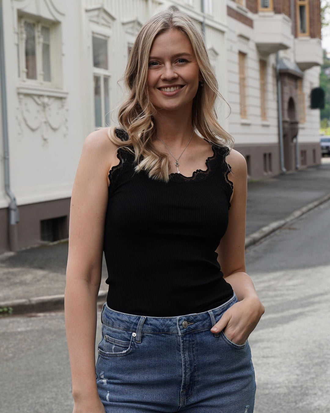 brandotrondheim: New in🖤 Vi har fått inn singletter fra Rosemunde i deilig silkeblanding! Kommer i 4 farger (hvit, sort, beige og mørk bl